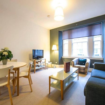 Joivy Charming Apt Close To City Centre เอดินบะระ ภายนอก รูปภาพ